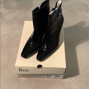Bass Black Boots